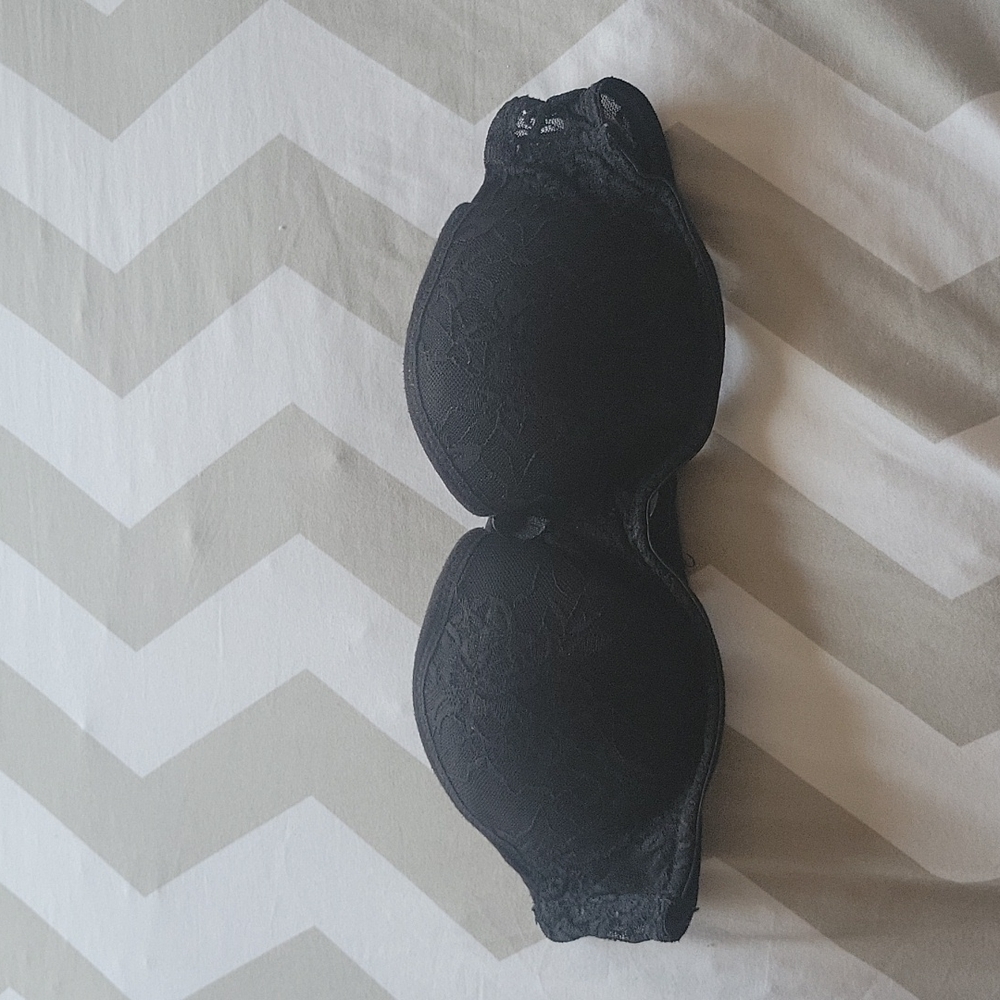 Strapless bra